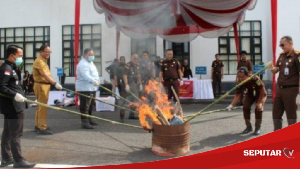 Kejari Pali Musnahkan Barang Bukti Dari 140&nbsp;Perkara