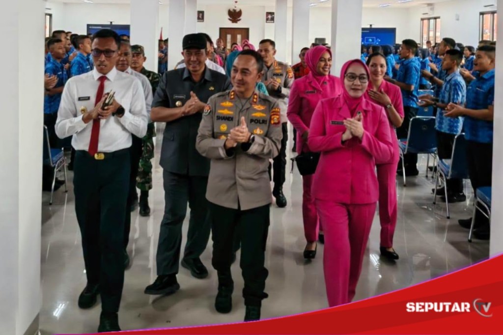 Kapolda Sumsel Beri Kuliah Umum di SMA Taruna Nusantara Pagar Alam, Tanamkan Semangat Generasi Emas&nbsp;2045